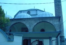 Bajrakli xhamia