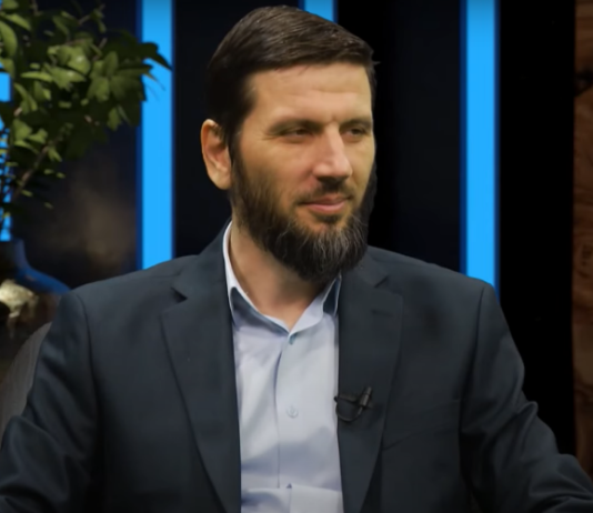 Probleme të ligjërimit islam në mesin e muslimanëve shqiptarë – Justinian Topulli
