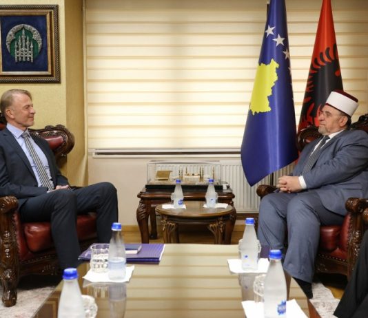 Myftiu Tërnava priti në takim shefin e Zyrës së Bashkimit Evropian në Kosovë, z. Aivo Orav