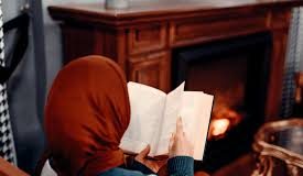 Gruaja muslimane dhe leximi- drejt një vizioni vetdijësues në ndërtimin e grave aktive në ummet